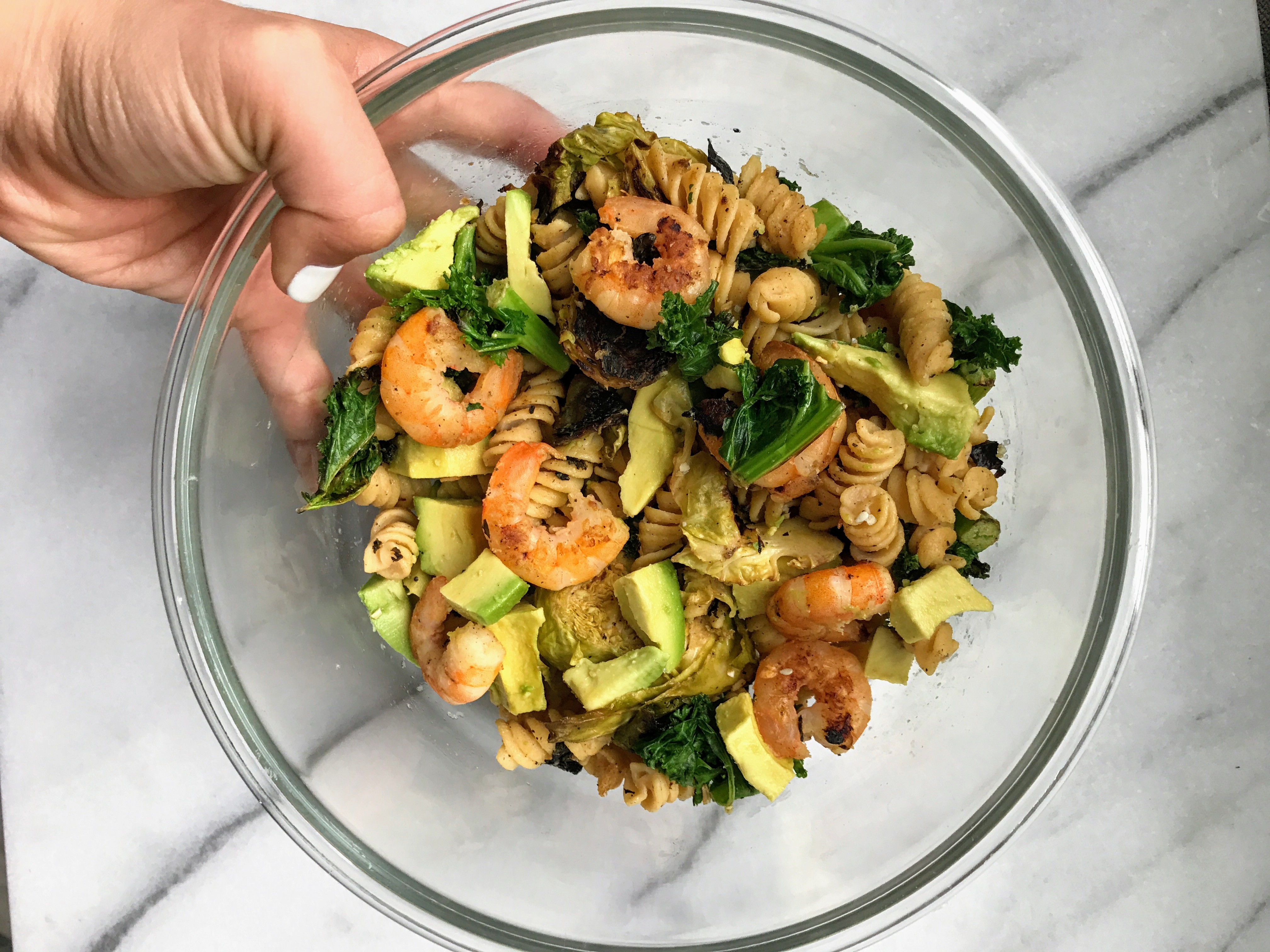 healthy-garlic-shrimp-and-veggie-pasta